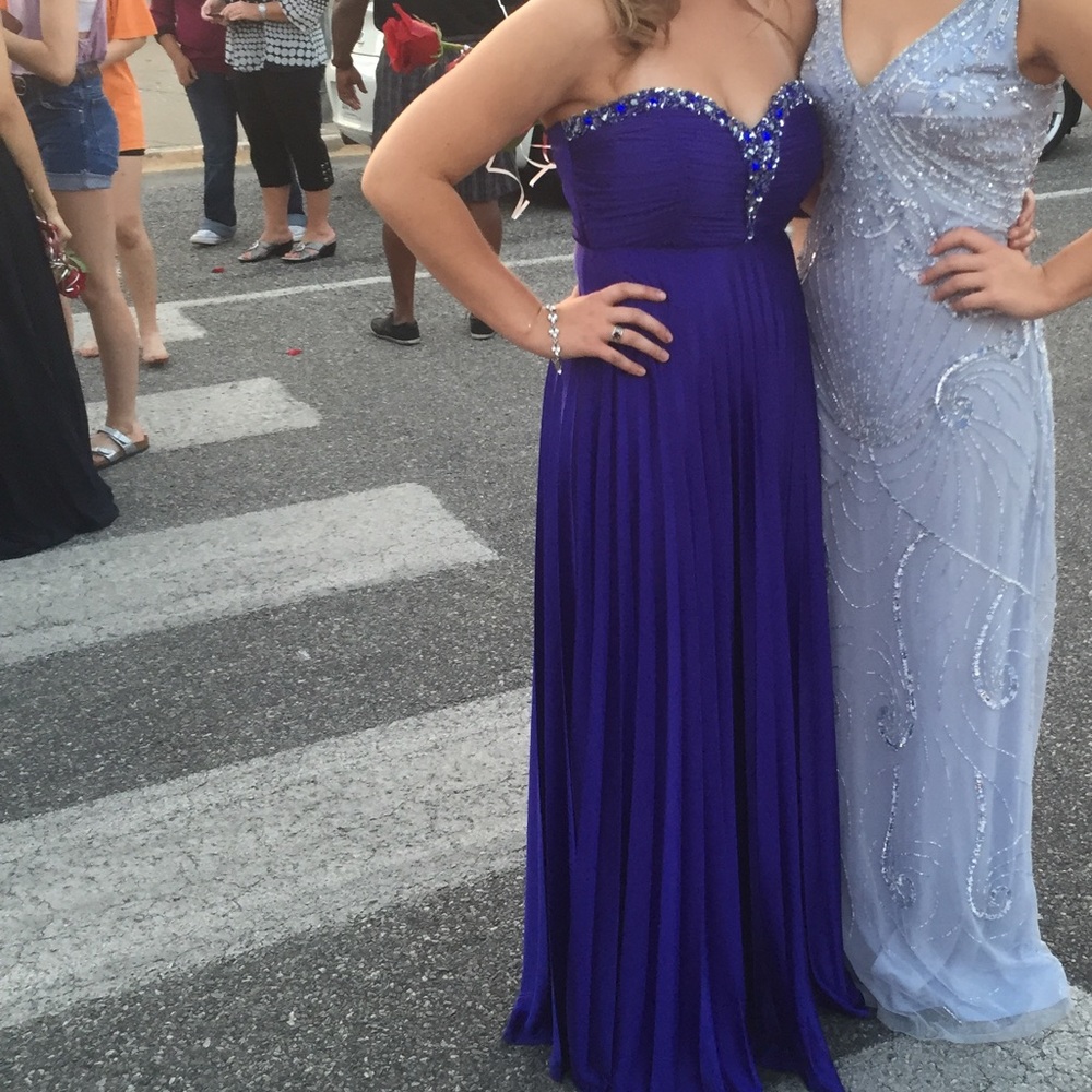 prom/homecoming dress